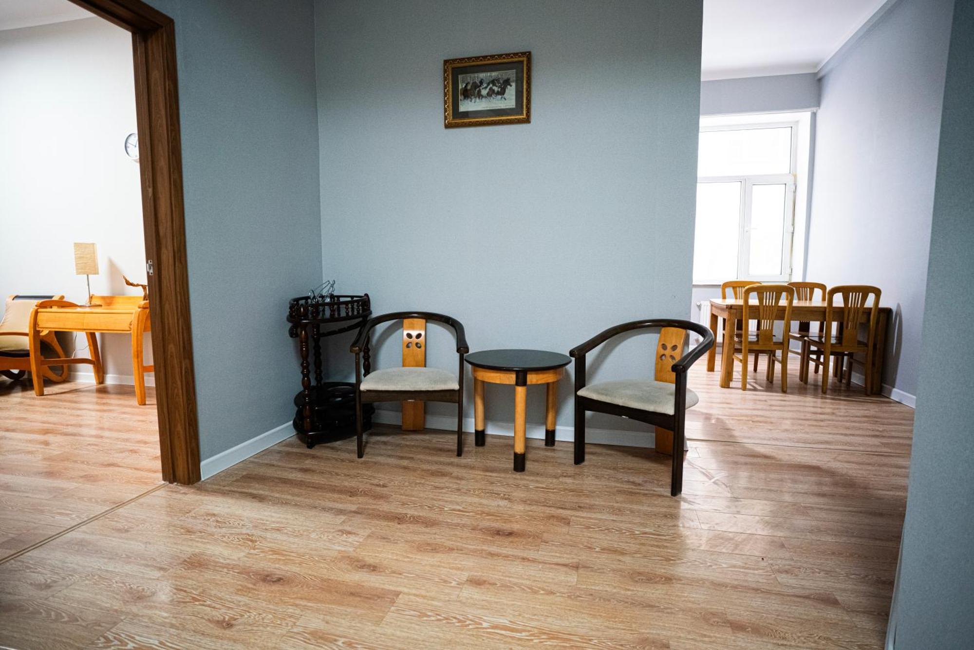 Tsolmon'S Serviced Apartments Oelan-bator Buitenkant foto